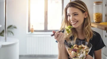 تسريع الشيخوخة وتدهور الدماغ العادة اليومية على مائدة الطعام التي تحرم منها صحتك 1